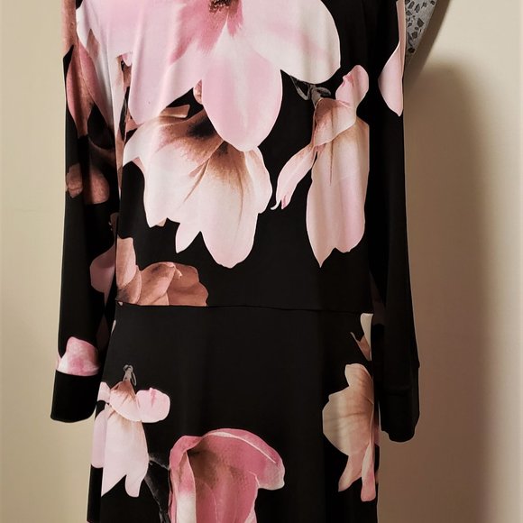 Pink & Black Floral Kimono - Picture 4 of 4